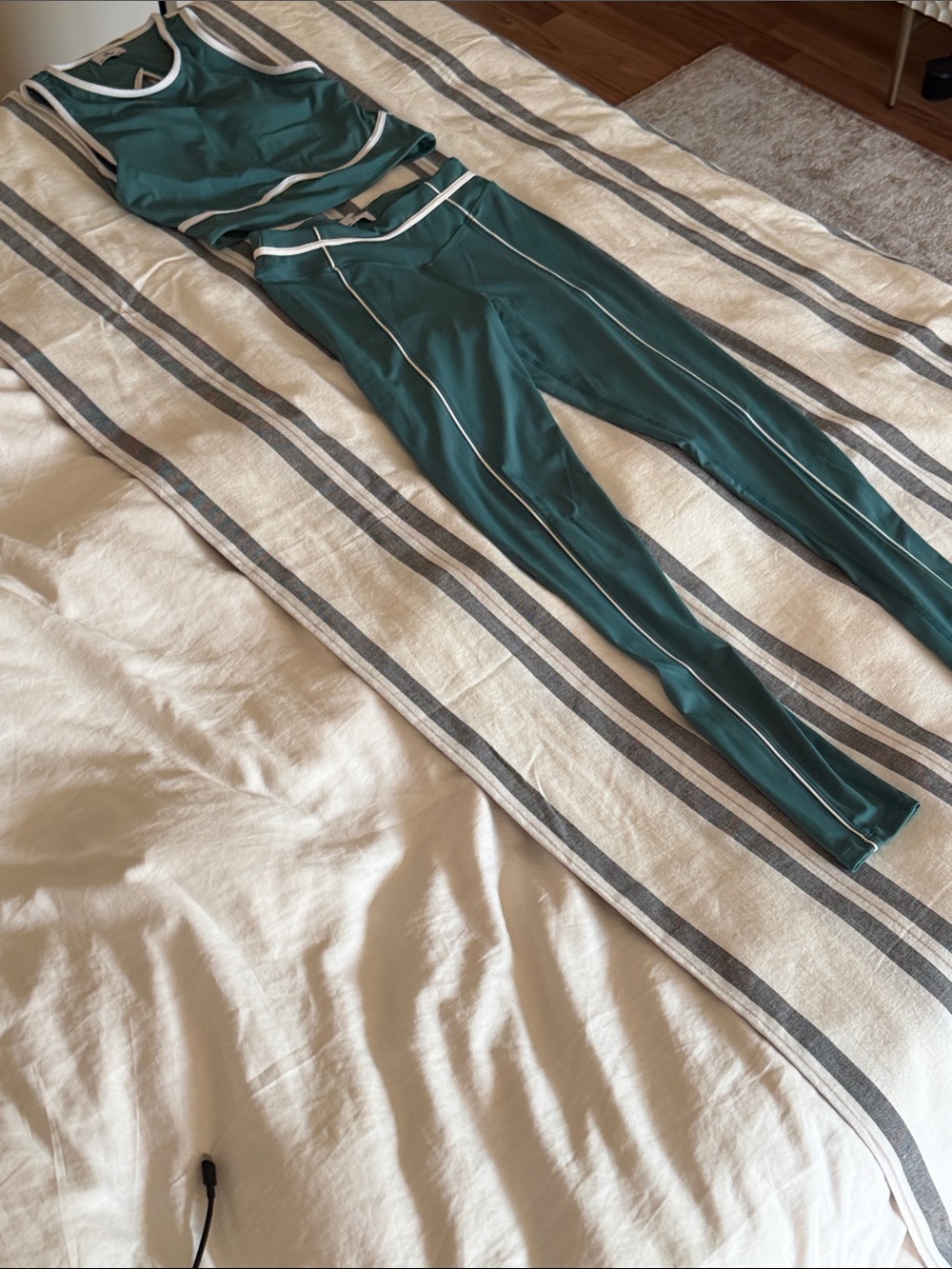 Yellow the Label Women’s High-Waist Athletic Leggings Tank Set - Forest Green